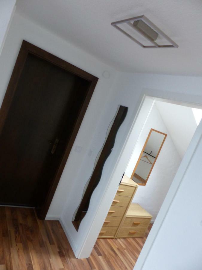 Schoene Komplette Ferienwohnung In Wesel ヴェーゼル エクステリア 写真